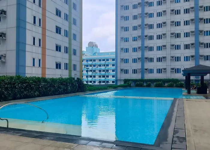 27th Floor Cozy Unit With View In Mplace Manila