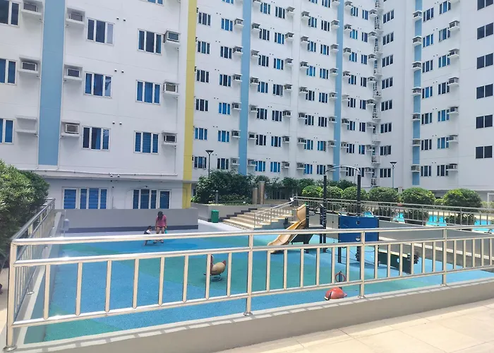 Apartment 27th Floor Cozy Unit With View In Mplace Manila